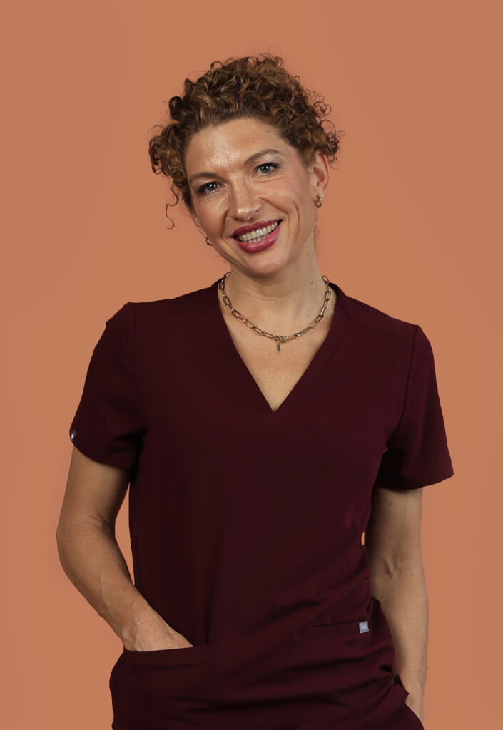 Dr Rebecca Mackenzie-Proctor